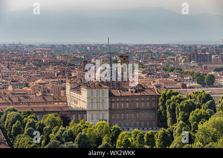 Luftaufnahme von Turin aus den Anzeigebereich der Mole Antonelliana, ein architektonisches Wahrzeichen der Stadt Turin, Italien Stockfoto