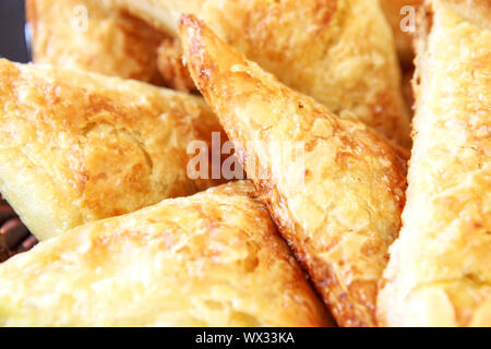 Bulgarische traditionelles Gericht - Banitsa mit Käse Stockfoto