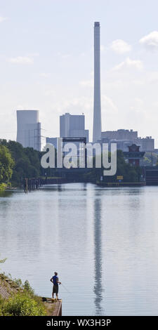 Rhein-herne-Kanal, hinter der harten Kohlekraftwerk in Baukau, Herne, Deutschland, Europa Stockfoto