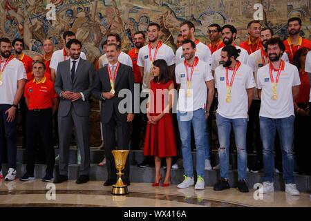 Madrid, Spanien. 16 Sep, 2019. Die Könige von Spanien, Felipe und Letizia, VI erhalten die spanische Basketballmannschaft, verkündet Weltmeister in Peking 2019. (Foto: Jose Cuesta/261/Cordon drücken). Credit: CORDON PRESSE/Alamy leben Nachrichten Stockfoto