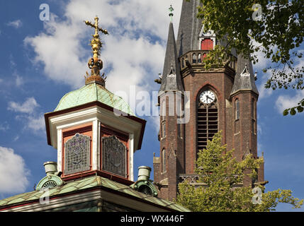 Kapelle der Barmherzigkeit und die Basilika St. Maria,, Kevelaer, Niederrhein, Deutschland, Europa Stockfoto