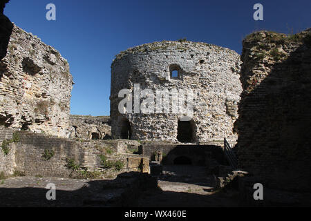 Camber Castle, in der Nähe von Rye, East Sussex. Bekannt als 'Device Fort, während der Regierungszeit Heinrichs VIII. als Teil der Küste Englands Verteidigung errichtet wurde. Stockfoto