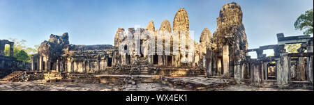 Bayon Tempel in Angkor Thom. Siem Reap. Kambodscha. Panorama Stockfoto