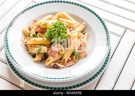 Speck-Aglio Olio Nudeln Stockfoto