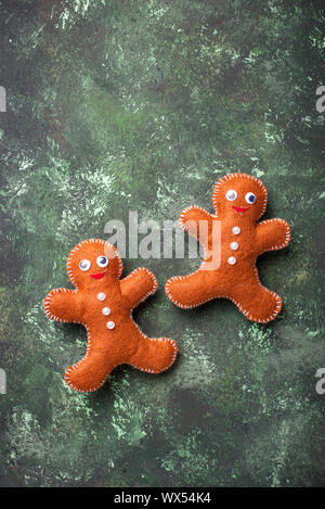 Weihnachten Lebkuchen Männer aus Filz Stockfoto