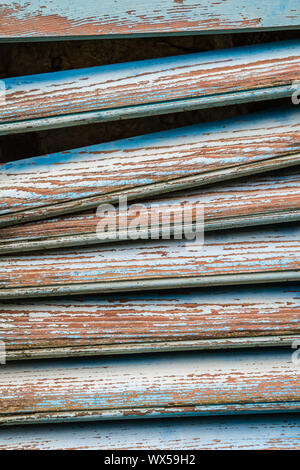 Blaue Fensterläden aus Holz Textur Stockfoto