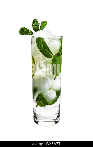 Mojito, Alkohol, isoliert, Rum, Trinken, weißer Hintergrund, Kühl, Stockfoto