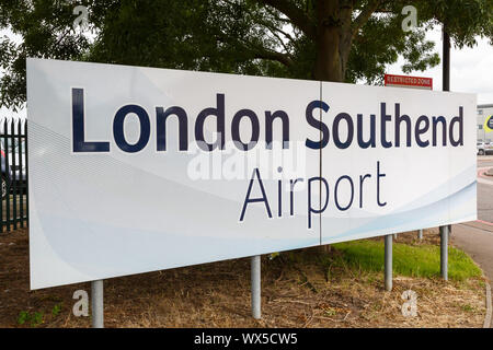 Southend, Großbritannien - 7. Juli 2019: Schild am Flughafen London Southend (SEN) im Vereinigten Königreich. Stockfoto