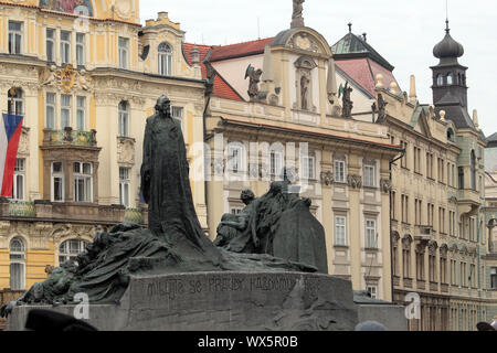 Jan Hus Denkmal in Prag Stockfoto