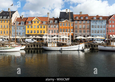 Der Hafen am Nyhavn in Kopenhagen, Dänemark. Stockfoto