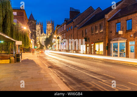 York Minster mit Stadtbild Stockfoto