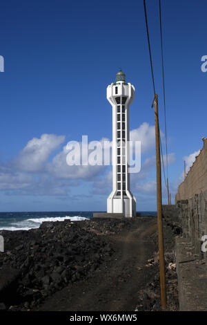 Leuchtturm Faro de Las Hoyas Stockfoto