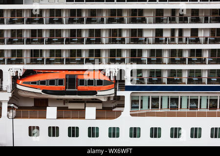 Sicherheit Rettungsboot an Deck von Fahrgastschiffen Stockfoto