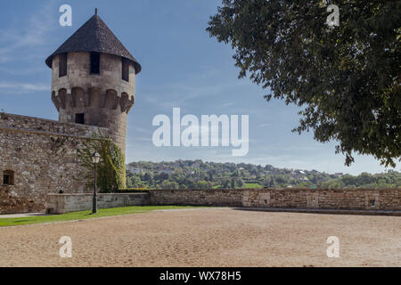 Mace Turm der Budaer Burg mittelalterliche Festung. Stockfoto