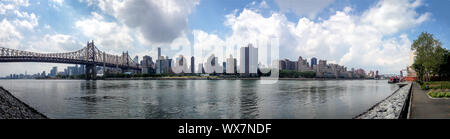 Blick auf Manhattan von Queens Stockfoto