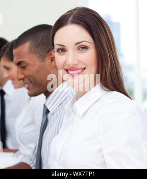 Nahaufnahme der Unternehmerin und ihr Team in einem Unternehmen Stockfoto