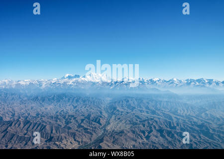 Luftbild des Tianshan-gebirges Landschaft Stockfoto