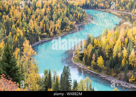 Charmante moon bay im Herbst Stockfoto