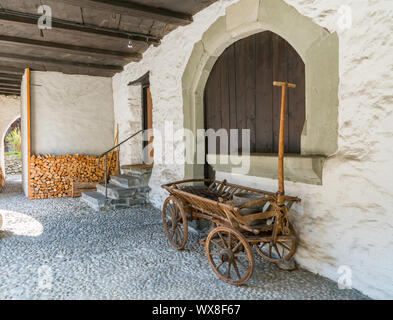 Werdenberg, SG/Schweiz - am 31. März 2019: Werdenberg Dorf mit historischen und traditionellen Buil Stockfoto