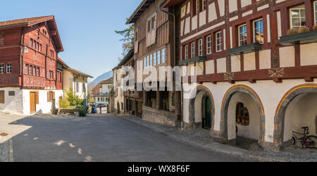 Werdenberg, SG/Schweiz - am 31. März 2019: Werdenberg Dorf mit historischen und traditionellen Buil Stockfoto