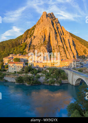 Stadt Sisteron in der Provence Frankreich Stockfoto