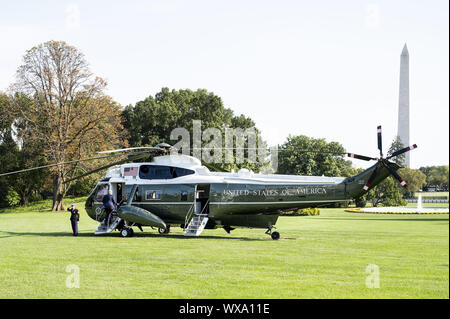 Washington, DC, USA. 16 Sep, 2019. September 16, 2019 - Washington, DC, USA: Präsident DONALD TRUMP verlassen auf die Marine ein Hubschrauber seine Reise in Albuquerque, New Mexiko, an einer 'Halten' Amerika große Rally'' zu starten. Quelle: Michael Brochstein/ZUMA Draht/Alamy leben Nachrichten Stockfoto