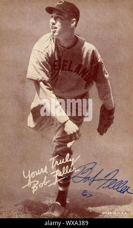 Vintage autographierter Baseball card von Halle des Ruhmes Krug Bob Feller, die in den 1930er Jahren gespielt, 40s und 50s mit den Cleveland Indians der American League. Stockfoto