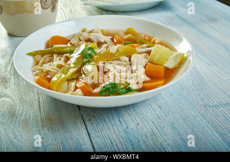 Cuban Style Chicken Noodle Soup Stockfoto