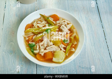 Cuban Style Chicken Noodle Soup Stockfoto