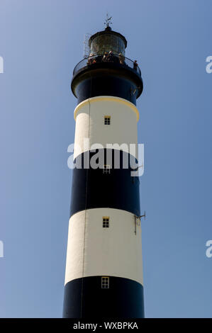 Insel D'Oleron in der französischen Charente mit gestreiften Leuchtturm Stockfoto