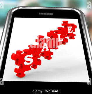 Verkauf auf Smartphone zeigt Preisnachlässe und Sonderangebote Stockfoto
