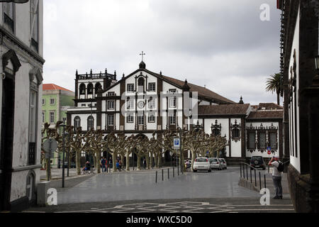 Kirche Sao Jose am Ort der 5.Oktober Stockfoto