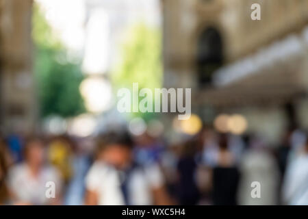 Ein Bild von Walking Menschen verschwommenen Hintergrund Stockfoto