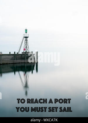 Der Hafen Mole in Rorschach Hafen auf einem typischen April Frühling Morgen am Bodensee in Switzerl Stockfoto