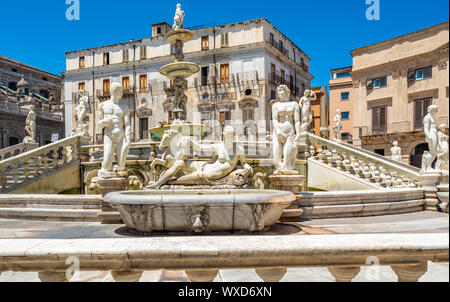 Piazza Pretoria und die Praetorian Brunnen in Palermo, Sizilien, Italien. Stockfoto