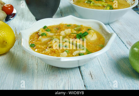 Maharashtrian Gemüse Linsen Eintopf mit Goda Masala Stockfoto