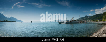 Villeneuve VD/Schweiz - vom 31. Mai 2019: Panorama der historischen Dampfschiff Italie Andocken an Stockfoto