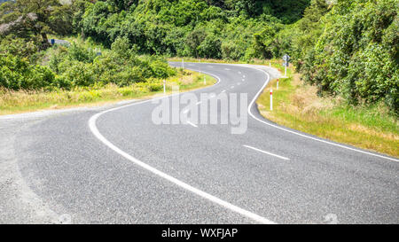 Straße Landschaft im Süden von Neuseeland Stockfoto