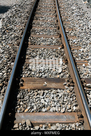 Schmalspurbahn Titel und rock Nähe zu sehen. Stockfoto
