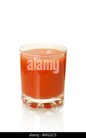 Frischen Smoothie zu isolieren. Glas mit einem pflanzlichen Cocktail. Gesunde Getränke. Stockfoto