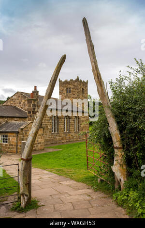 UK, County Durham, Beamish, Museum, 1820s, Fischbein arch am Eingang der Kirche St Helens Stockfoto