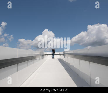 Berlin, Deutschland. 14 Aug, 2019. Blick auf das Dach des Messe-, Event- und experimentelles Forum Futurium. Quelle: Jörg Carstensen/dpa/Alamy leben Nachrichten Stockfoto