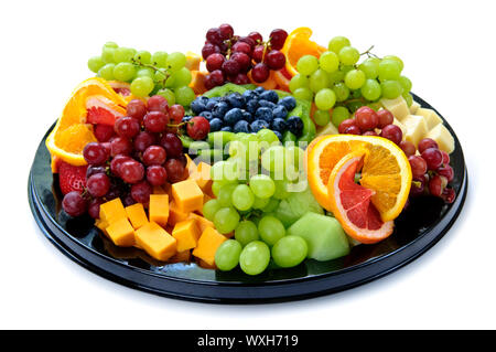 Isolierten Platte mit sortierten Obst und Käse Stockfoto