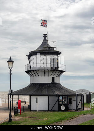 HARWICH, ESSEX, Großbritannien - 12. AUGUST 2018: Das Low Light House am Meer Stockfoto