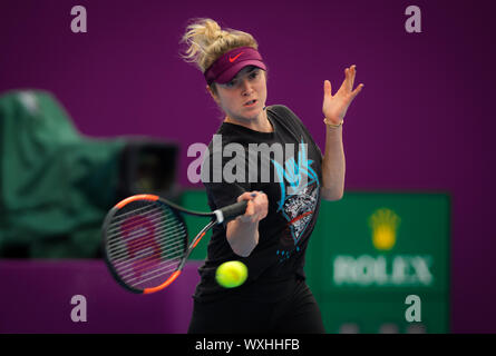 Elina Svitolina der Ukraine wärmt für Ihr halbfinale am 2019 Qatar Total Open WTA Premier Tennis Turnier Stockfoto