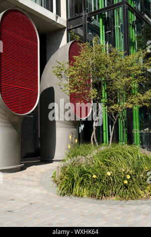 Appartementhaus mit Schlitz von Richard Rogers, Battersea, London entwickelt Stockfoto