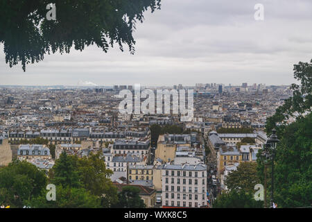 PARIS, Frankreich, 02. Oktober 2018: Blick auf Paris von der Oberseite des Montmartre. Stockfoto