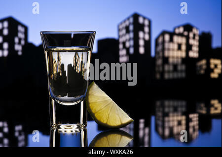 Tequila in farbenfrohe Stadtbild Einstellung zu schießen Stockfoto
