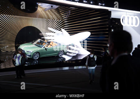 Frankfurt, Deutschland. 10 Sep, 2019. Installation in der Audi stand, Artwork, Internationale Automobilausstellung IAA 2019 in Frankfurt, 10.09.2019. | Verwendung der weltweiten Kredit: dpa/Alamy leben Nachrichten Stockfoto