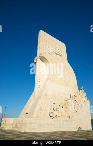 Lissabon, Portugal - Juli 3, 2017: Monument der Entdeckungen in Belem entfernt. Stockfoto